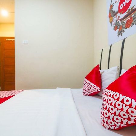 Sentosa Guest House Понтианак Екстериор снимка