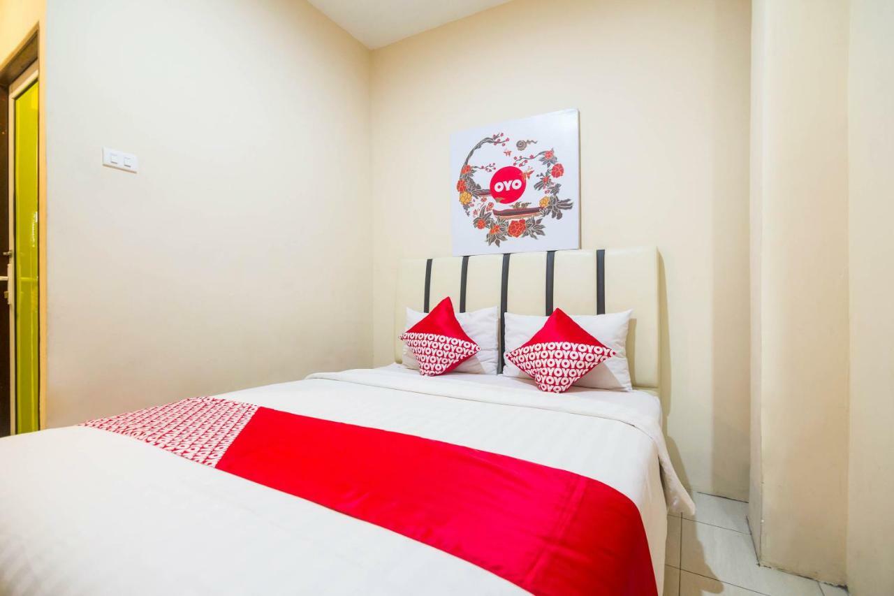 Sentosa Guest House Понтианак Екстериор снимка