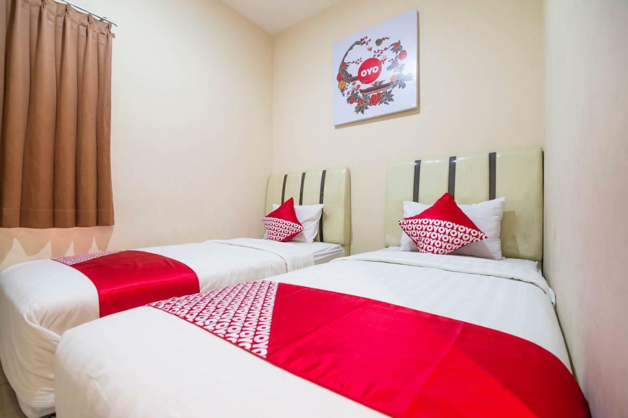 Sentosa Guest House Понтианак Екстериор снимка