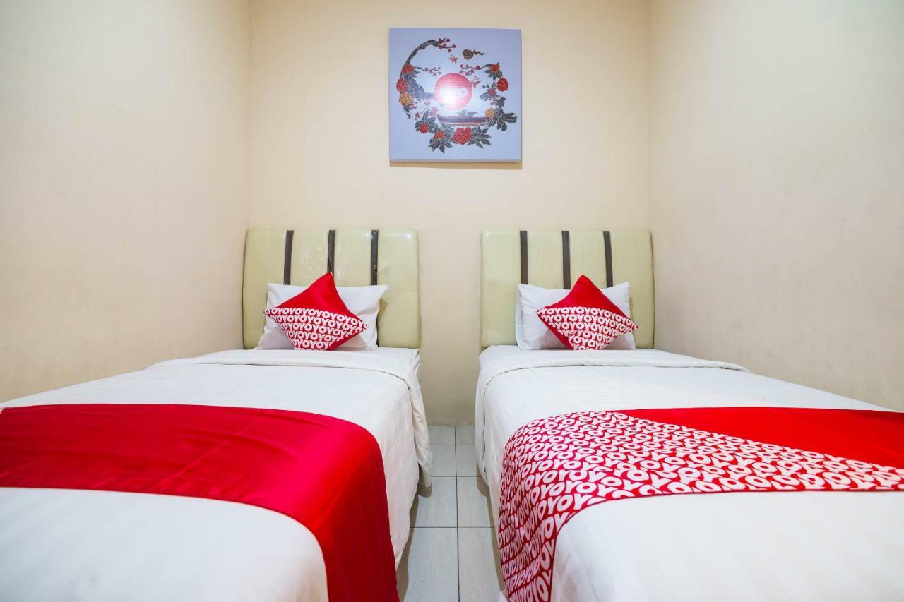 Sentosa Guest House Понтианак Екстериор снимка