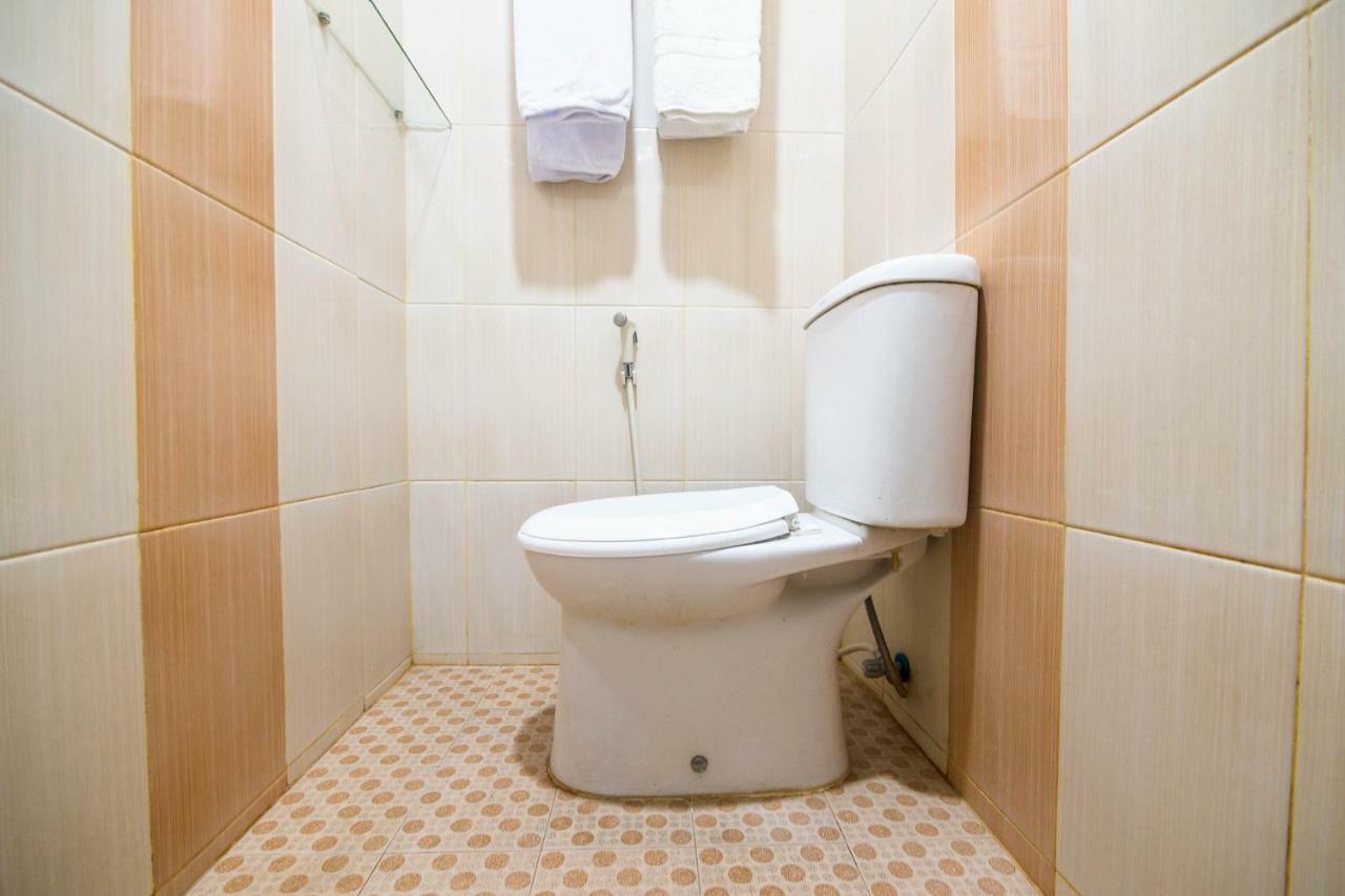 Sentosa Guest House Понтианак Екстериор снимка